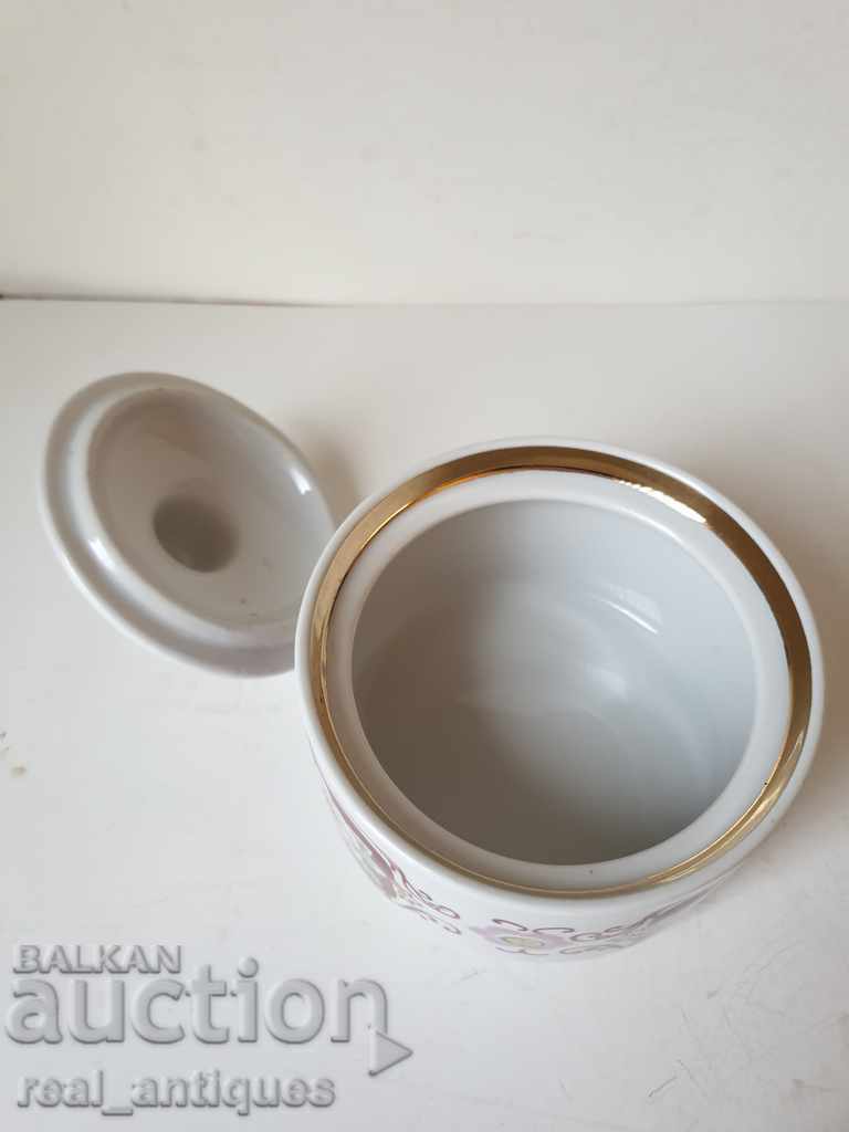 Delivery of Old porcelain sugar bowl Delivery of Old porcelain sugar bowl