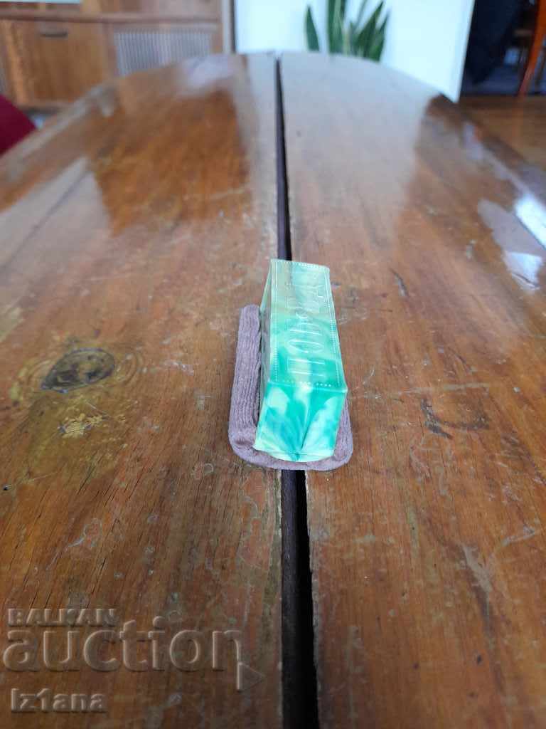 Old absorbent press Victory with price 20.00 BGN | € 10.23 Old absorbent press Victory with price 20.00 BGN | € 10.23