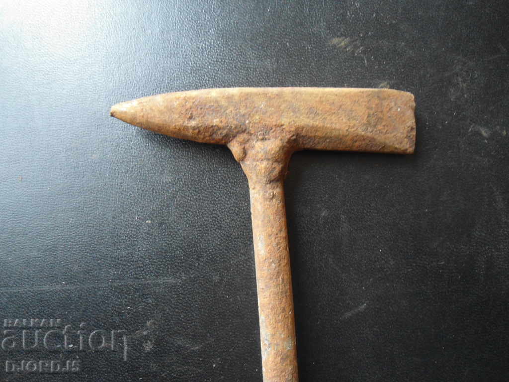Old hammer, electric, welding with price 5.00 BGN | € 2.56