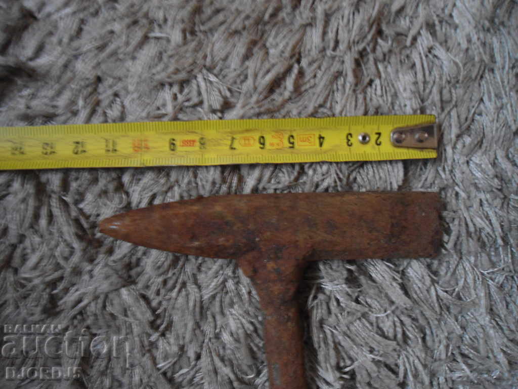 Auction  Old hammer, electric, welding
