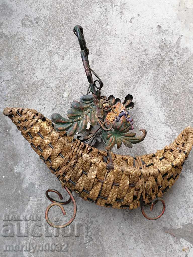 Livrarea Coniac de whisky metalic pentru suportul sticlei de vin Livrarea Coniac de whisky metalic pentru suportul sticlei de vin