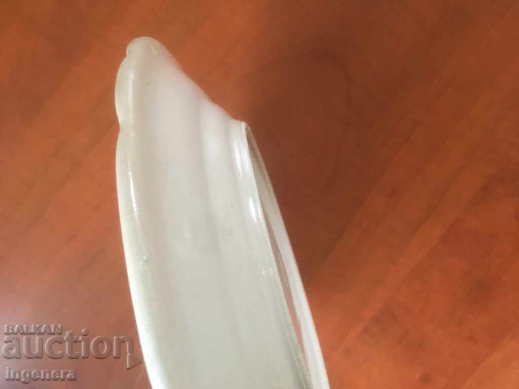 Delivery of PORCELAIN PLATE BULGARIA FROM THE 60'S Delivery of PORCELAIN PLATE BULGARIA FROM THE 60'S