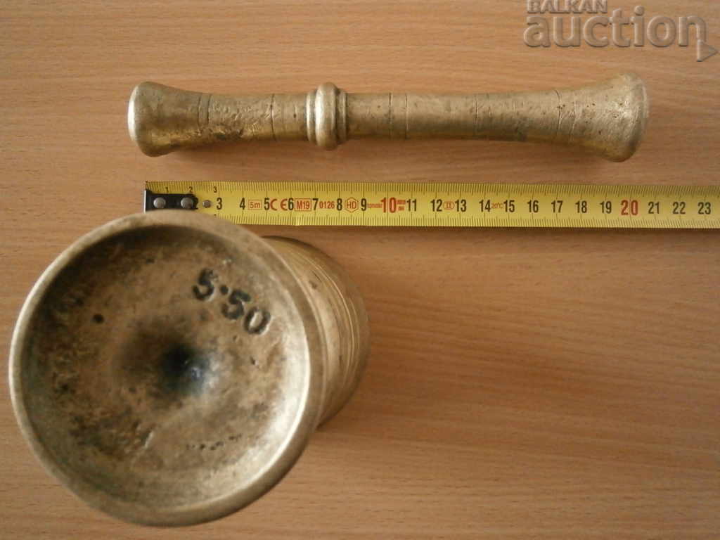 Delivery of retro vintage bronze mortar Delivery of retro vintage bronze mortar