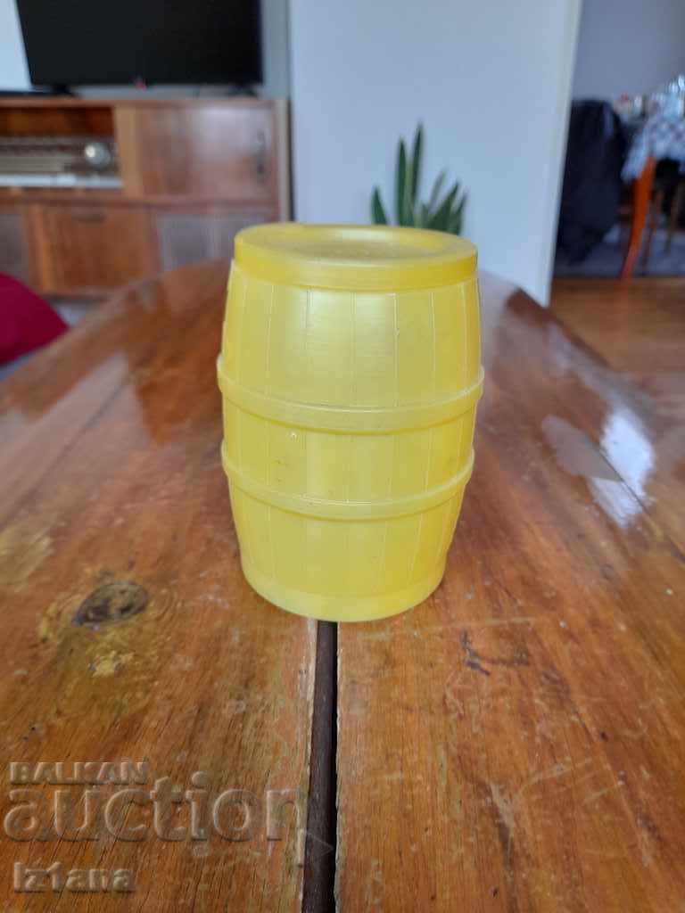 Old barrel, ice cream barrel