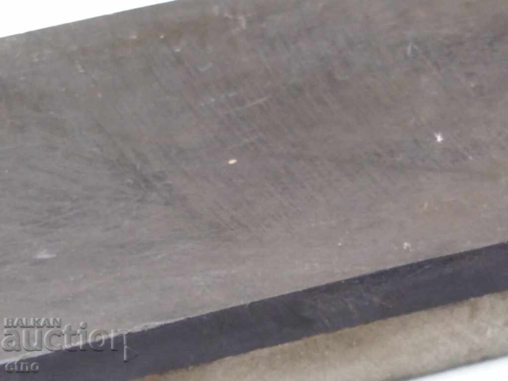 Delivery of DOUBLE SIDED STONE, TABLE, GRINDING MACHINE, BELGIUM, GRINDING MACHINE, SHAVER, BELT Delivery of DOUBLE SIDED STONE, TABLE, GRINDING MACHINE, BELGIUM, GRINDING MACHINE, SHAVER, BELT