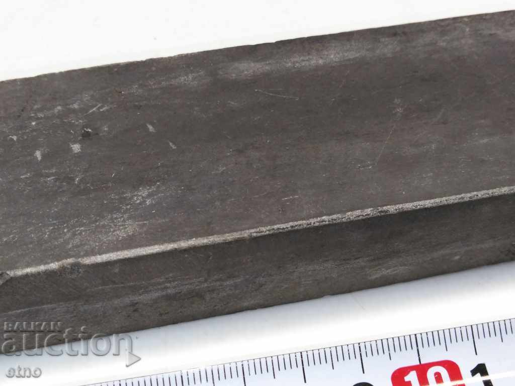 Auction STONE, TABLE, GRINDING MACHINE, BELGIUM, GRINDING MACHINE, SHAVER, BELT Auction STONE, TABLE, GRINDING MACHINE, BELGIUM, GRINDING MACHINE, SHAVER, BELT