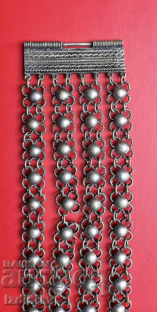 Delivery of Old women's bracelet Delivery of Old women's bracelet