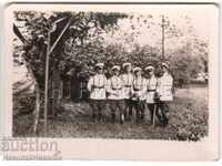 SMALL OLD PHOTO MILITARY OFFICERS SABERS A698