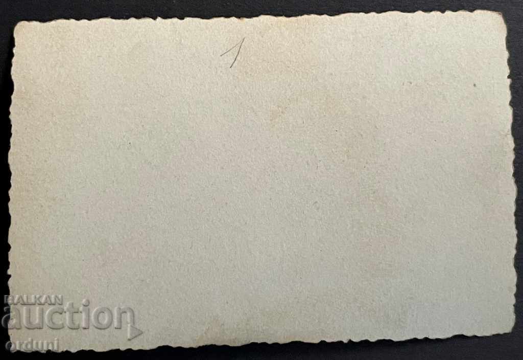 1841 Αξιωματικοί του Βασιλείου της Βουλγαρίας κοντά σε ένα σιντριβάνι τη δεκαετία του 1930 με τιμή 8.00 BGN | € 4.09 1841 Αξιωματικοί του Βασιλείου της Βουλγαρίας κοντά σε ένα σιντριβάνι τη δεκαετία του 1930 με τιμή 8.00 BGN | € 4.09