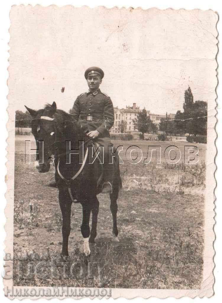SMALL OLD PHOTO CAVALRYMAN ON HORSE A707