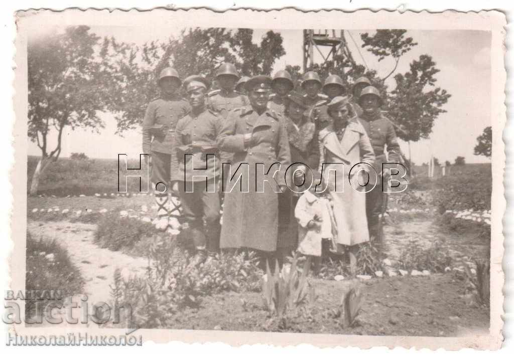 1940 SMALL OLD PHOTO MILITARY A711