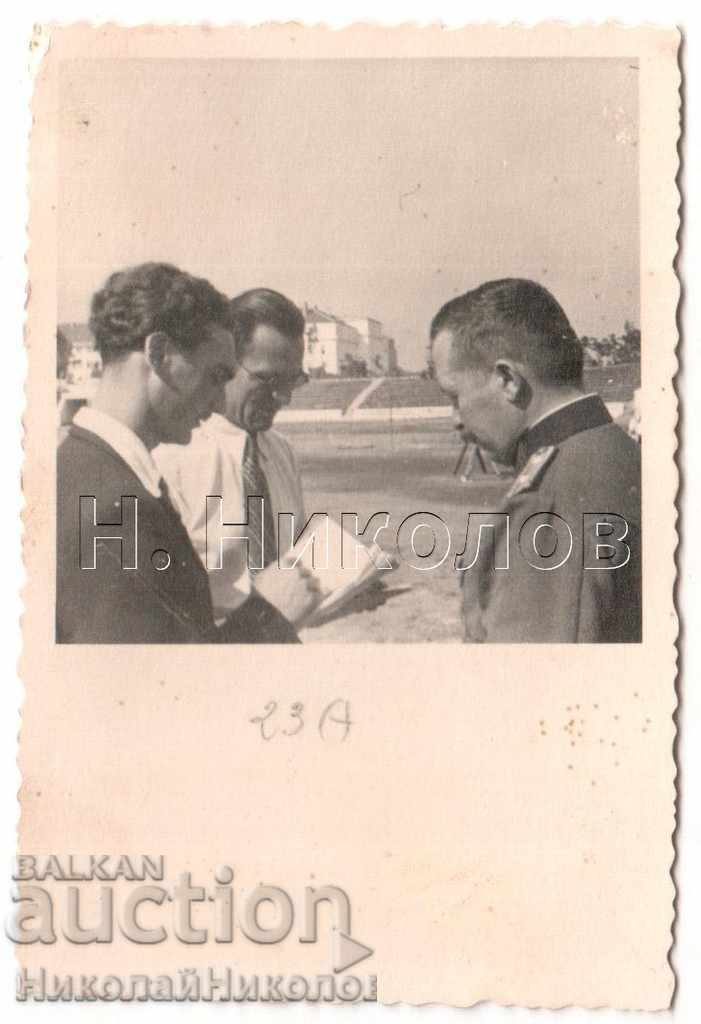 SMALL OLD PHOTO MILITARY OFFICER STADIUM A716 SMALL OLD PHOTO MILITARY OFFICER STADIUM A716