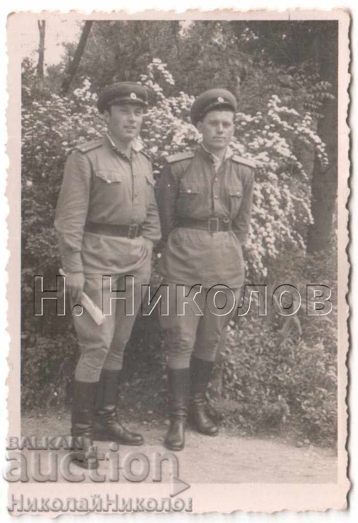 SMALL OLD PHOTO OF A MILITARY A717