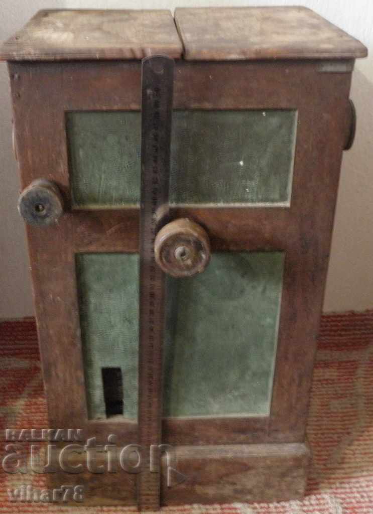 Delivery of Old Wooden Stereoscope Delivery of Old Wooden Stereoscope