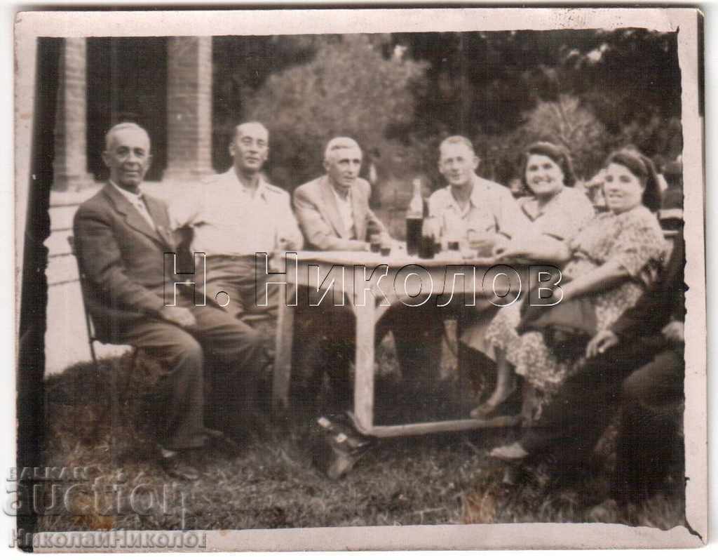 SMALL OLD PHOTO APERITIF AT OUTDOOR TABLE A744