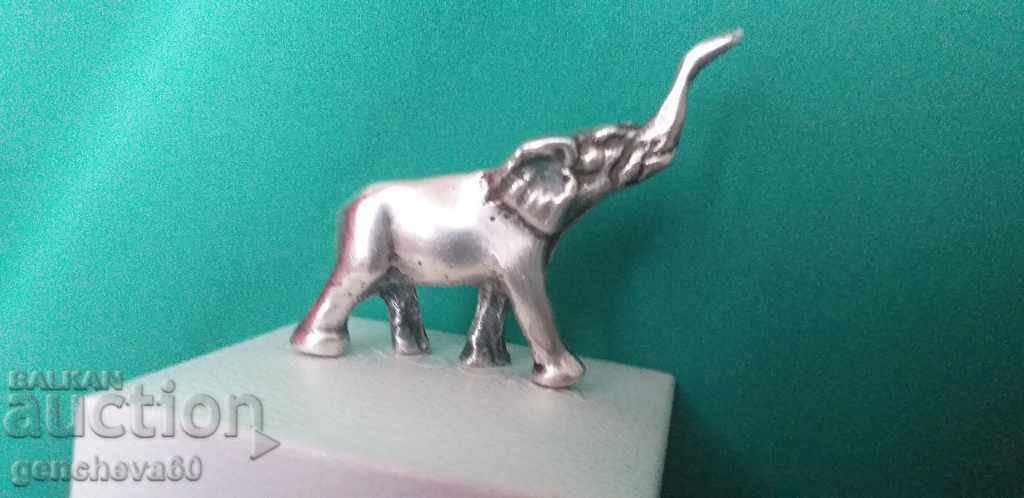 Miniature figure of an elephant for luck / silver - 5 Miniature figure of an elephant for luck / silver - 5