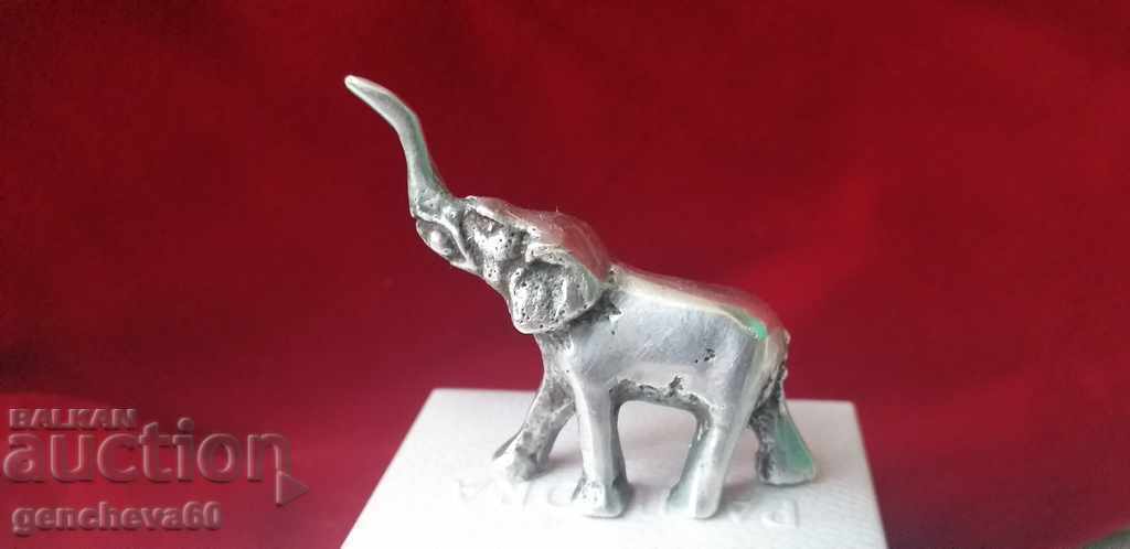 Miniature figure of an elephant for luck / silver - 6 Miniature figure of an elephant for luck / silver - 6