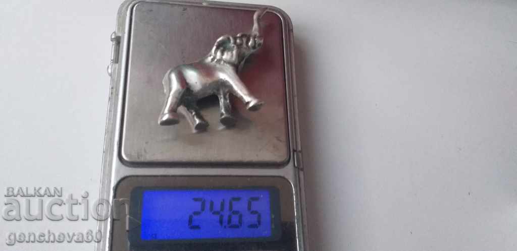 Miniature figure of an elephant for luck / silver - 7 Miniature figure of an elephant for luck / silver - 7