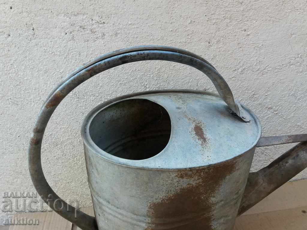 МЕТАЛНА МАСИВНА ЛЕЙКА ЗА ГРАДИНА с цена 7.99 лв. | € 4.09 МЕТАЛНА МАСИВНА ЛЕЙКА ЗА ГРАДИНА с цена 7.99 лв. | € 4.09