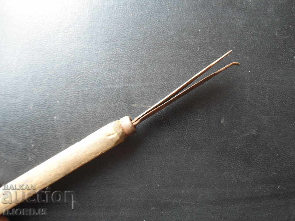 Old tool with price 2.00 BGN | € 1.02 Old tool with price 2.00 BGN | € 1.02