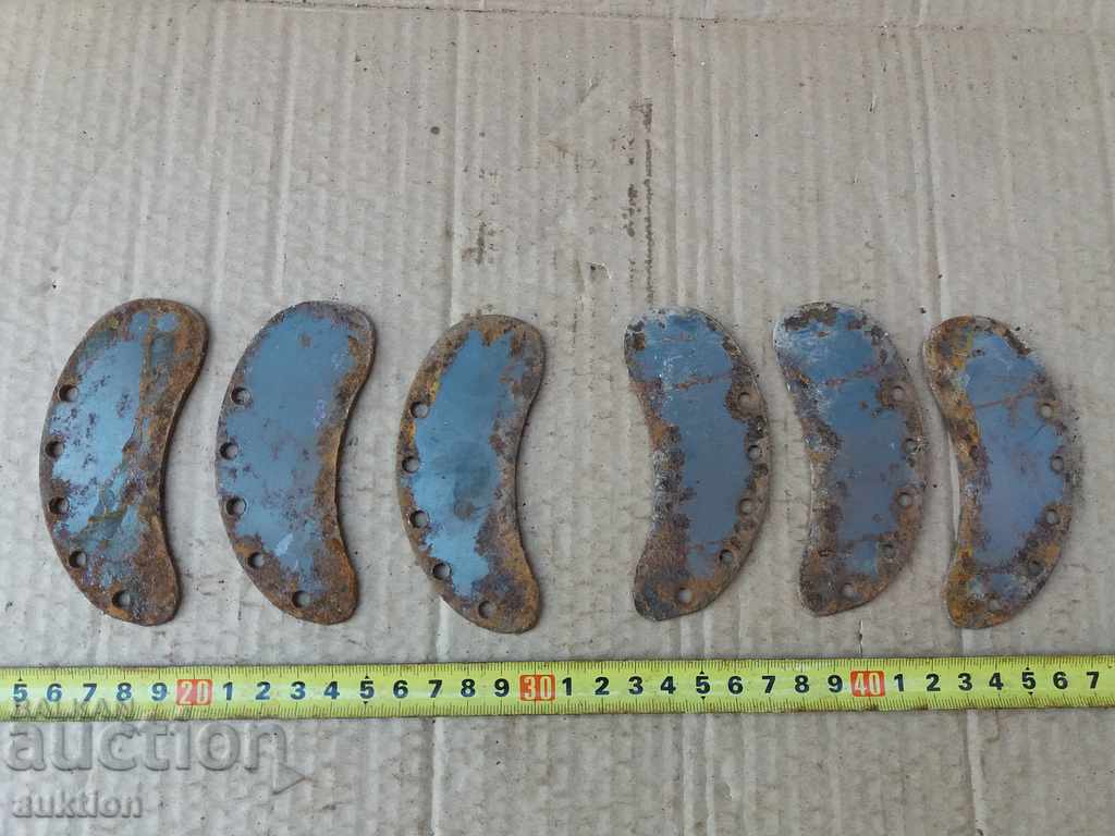 Auction SET OF 6 FORGED BUFFALOE HORSESHOES Auction SET OF 6 FORGED BUFFALOE HORSESHOES