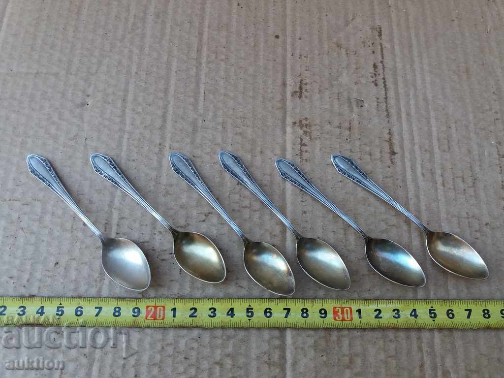 SET 6 BUCĂȚI LINGURI DE CEAI GROS ARGINTII CU MARCĂ cu preț 29.99 BGN | € 15.33