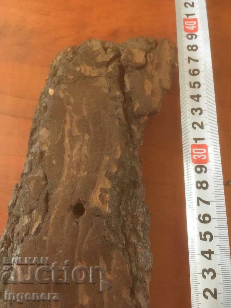 PANEL CARVING ON PINE Bark FIGURE - 5