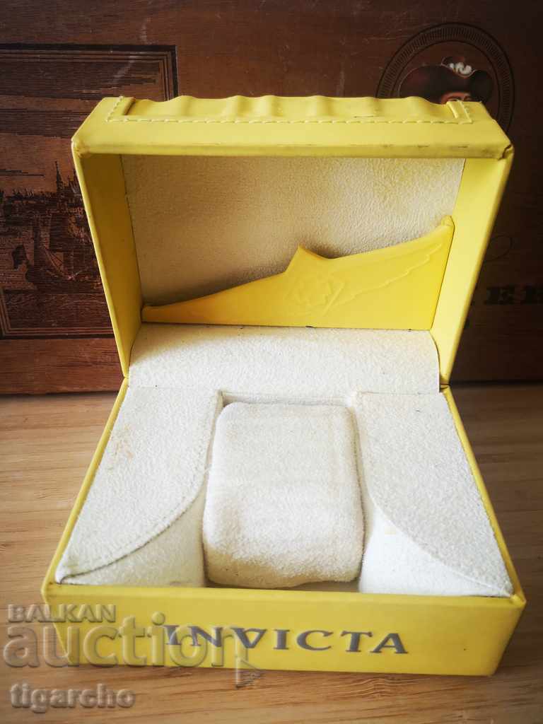 Delivery of Invicta watch case Delivery of Invicta watch case
