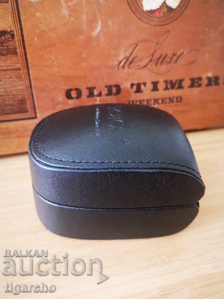 Croton watch case - 5