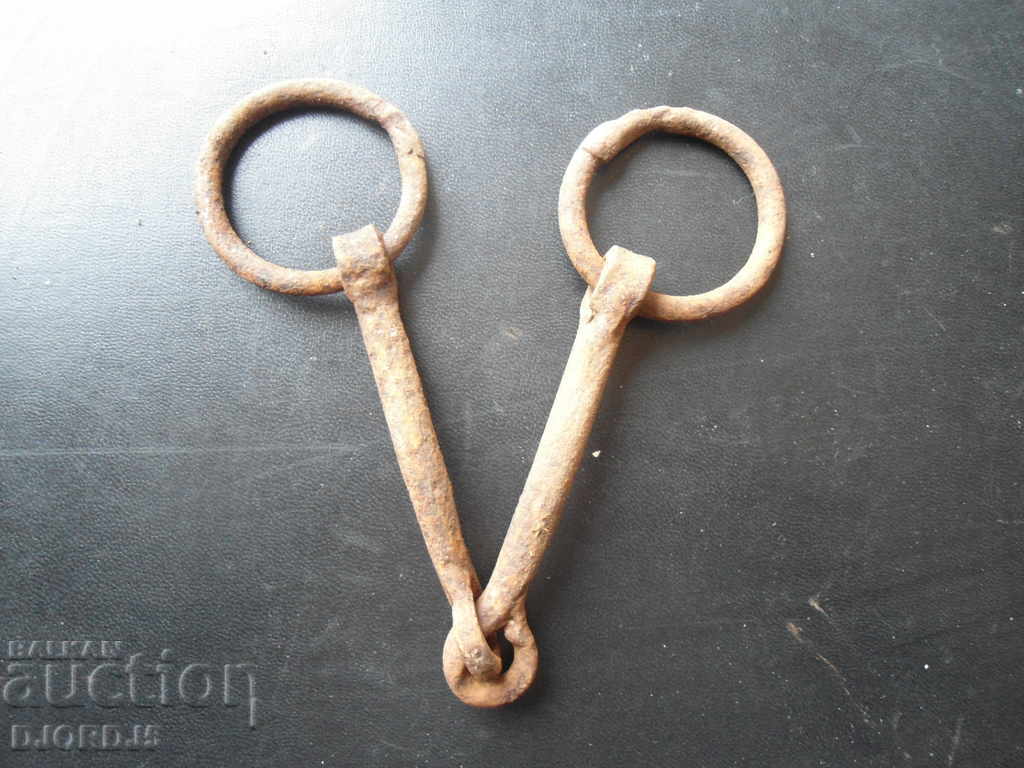 Old bridle with price 3.00 BGN | € 1.53