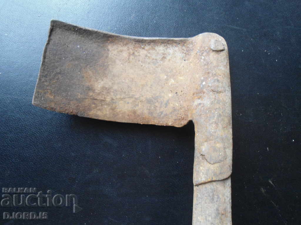 Old hoof trimming tool with price 4.00 BGN | € 2.05 Old hoof trimming tool with price 4.00 BGN | € 2.05