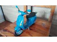Toy motorcycle Vespa, 30 cm, plastic