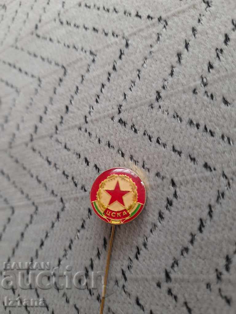 Veche insignă CSKA cu preț 15.00 BGN | € 7.67 Veche insignă CSKA cu preț 15.00 BGN | € 7.67