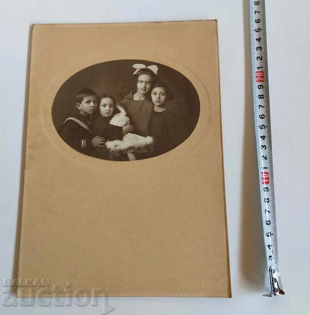 OLD PICTURE PHOTO CARDBOARD with price 19.00 BGN | € 9.71 OLD PICTURE PHOTO CARDBOARD with price 19.00 BGN | € 9.71