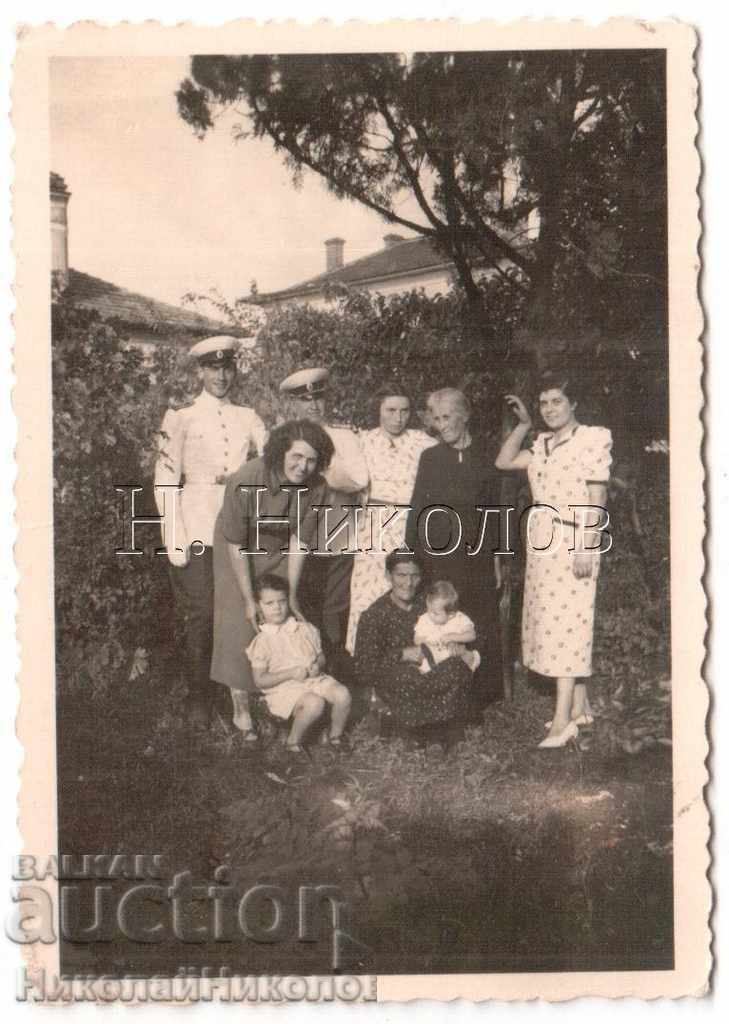 ΜΙΚΡΗ ΠΑΛΙΑ ΦΩΤΟΓΡΑΦΙΑ ΣΤΡΑΤΙΩΤΙΚΗ ΟΙΚΟΓΕΝΕΙΑ ΔΟΜΙΚΩΝ Α787