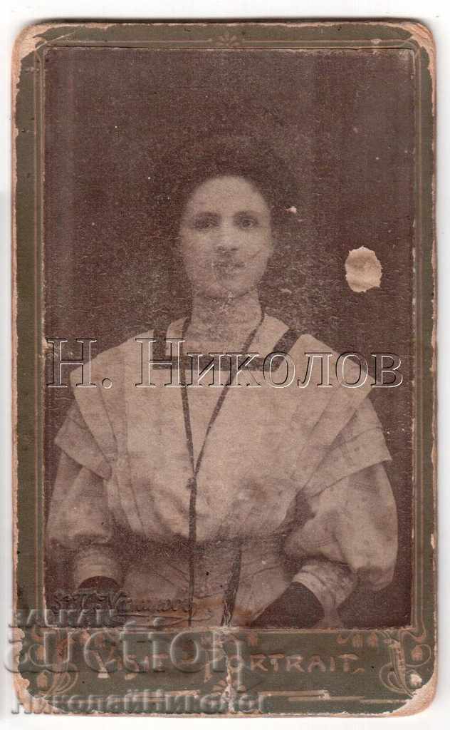 SMALL OLD PHOTO CARDBOARD PHOTO KNIFE A821