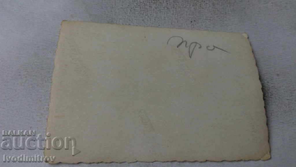 Φωτογραφία Στήλη στρατιωτών με τιμή 2.65 BGN | € 1.35 Φωτογραφία Στήλη στρατιωτών με τιμή 2.65 BGN | € 1.35