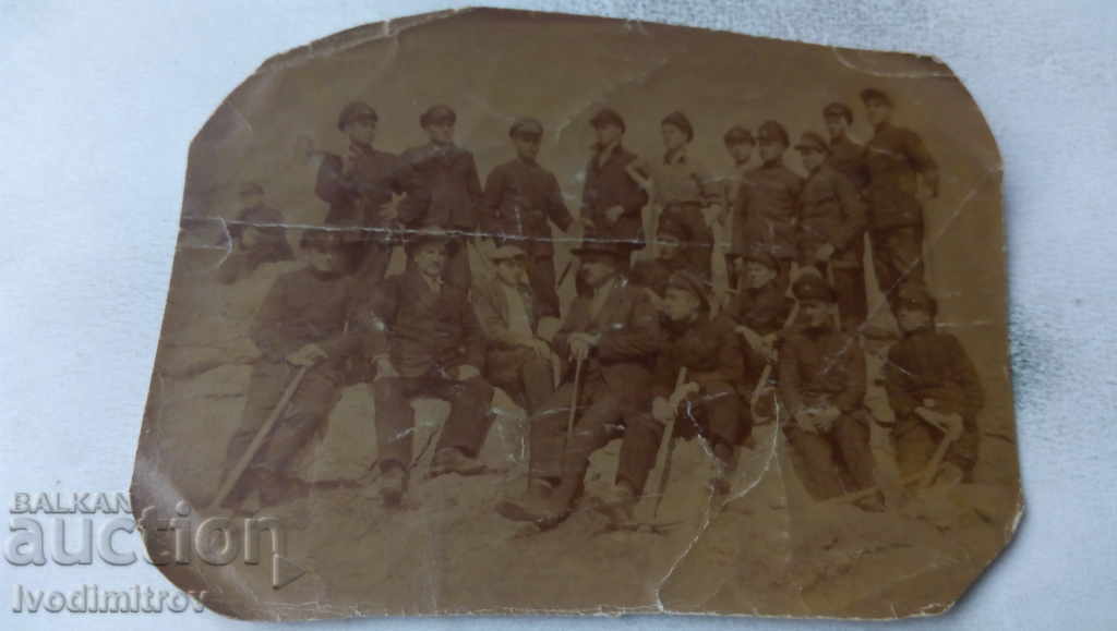 Photo Students with their teachers on a brigade