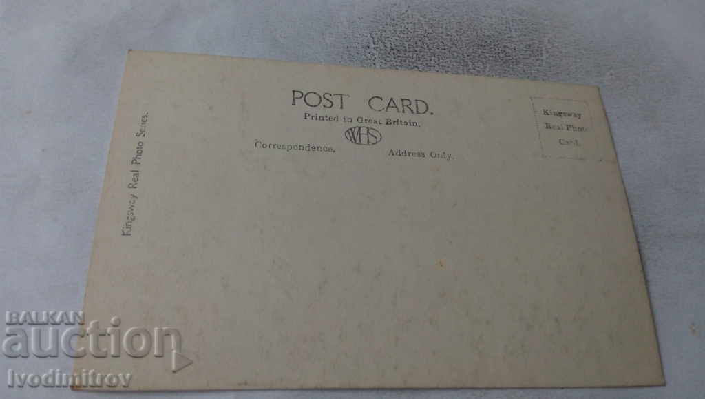 Postcard London Queen Victoria Memorial with price 1.45 BGN | € 0.74 Postcard London Queen Victoria Memorial with price 1.45 BGN | € 0.74