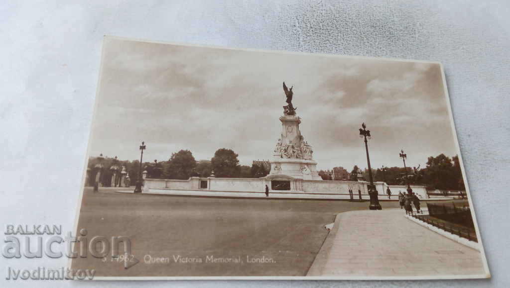 Carte poștală Memorialul Regina Victoria din Londra