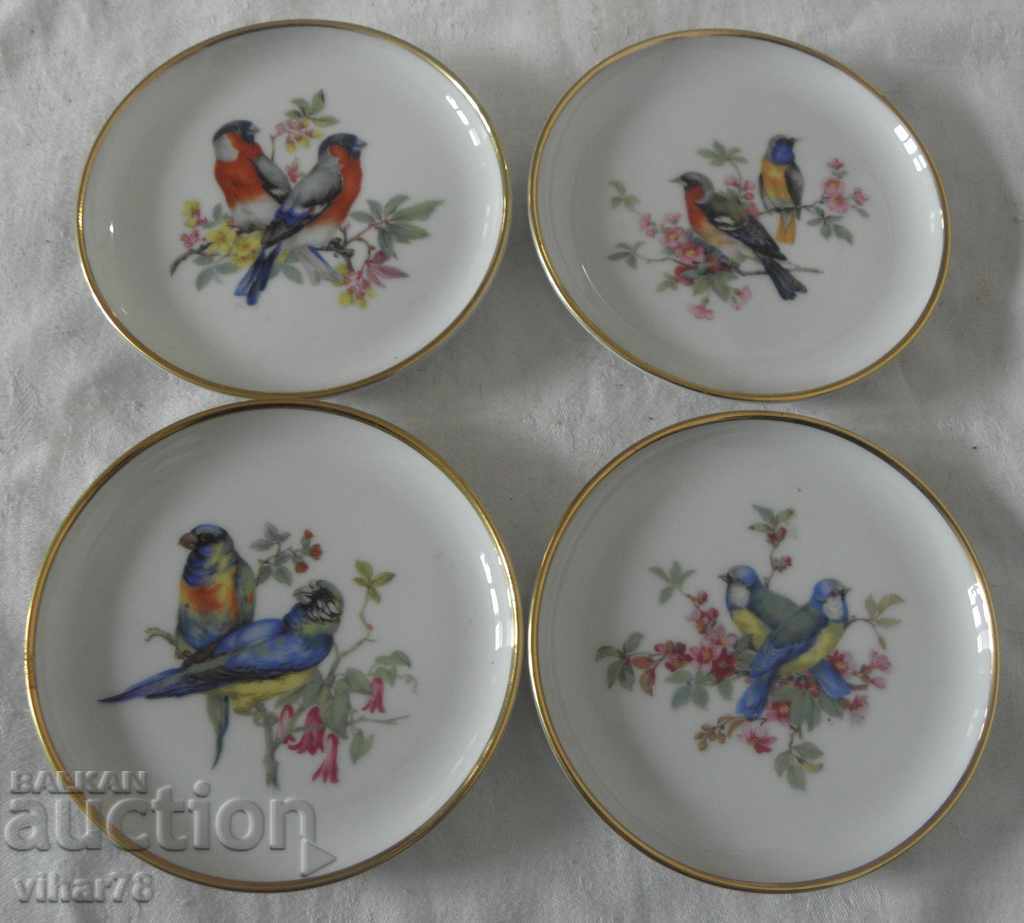 Delivery of LOT OF PORCELAIN COLLECTOR PLATES-KAISER Delivery of LOT OF PORCELAIN COLLECTOR PLATES-KAISER