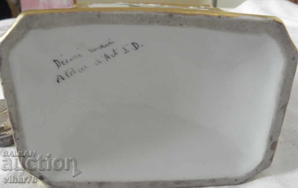 Old porcelain tea box - 7 Old porcelain tea box - 7