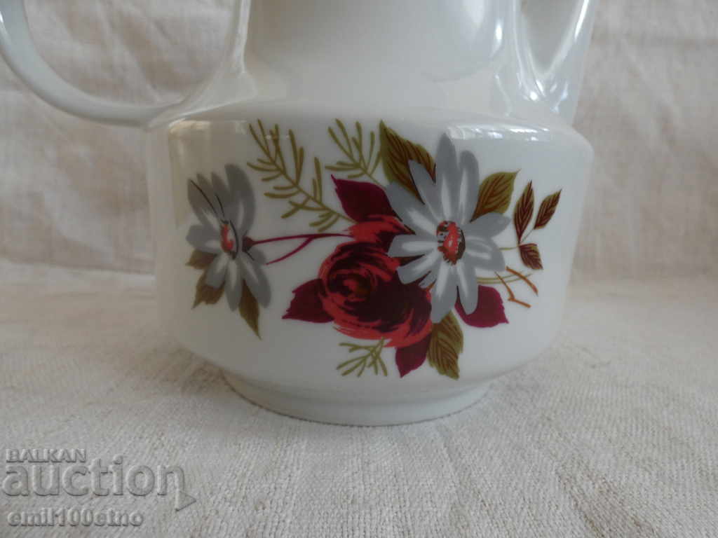 Beautiful teapot old Bulgarian porcelain with price 15.00 BGN | € 7.67 Beautiful teapot old Bulgarian porcelain with price 15.00 BGN | € 7.67