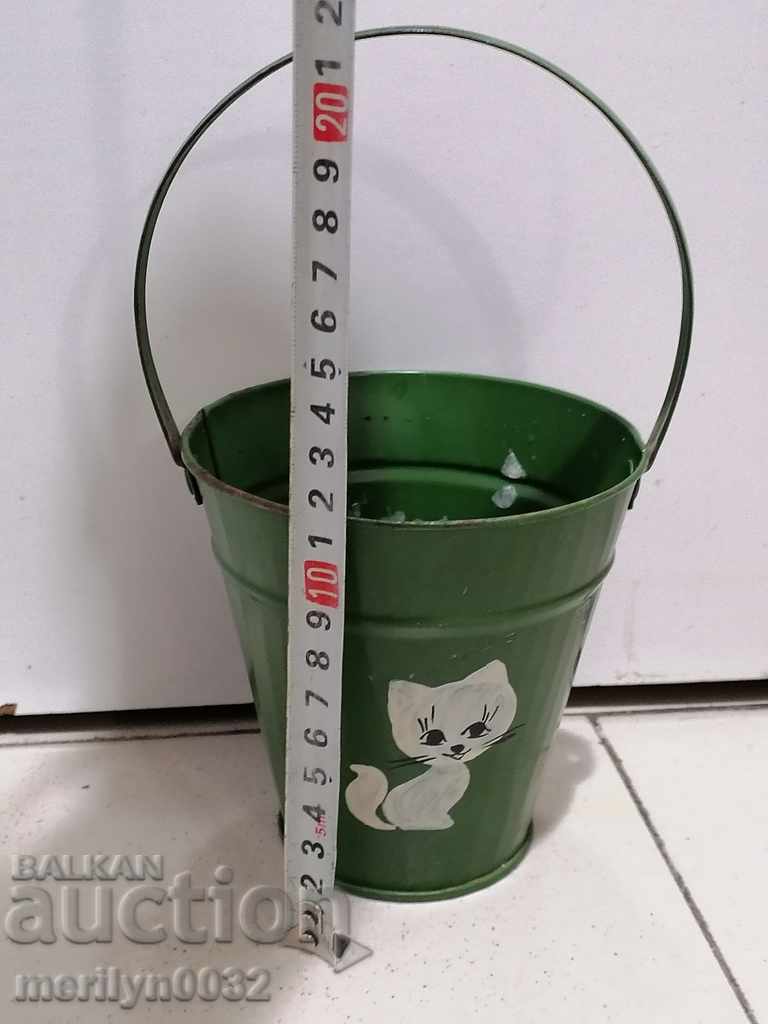 Delivery of Children's tin toy bucket, bucket NRB Delivery of Children's tin toy bucket, bucket NRB