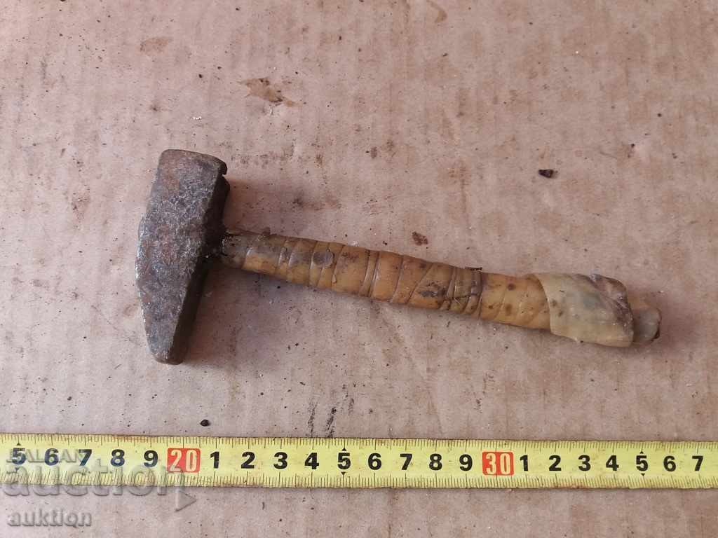 Auction  OLD CRAFT CHUKCHE, TOOL