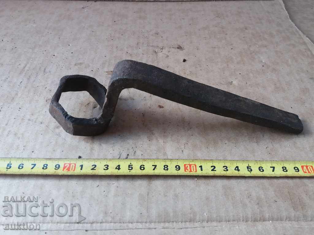 REVIVAL FORGED WRENCH OF TROLLEY, WAGON, TWO-WHEEL with price 4.99 BGN | € 2.55 REVIVAL FORGED WRENCH OF TROLLEY, WAGON, TWO-WHEEL with price 4.99 BGN | € 2.55