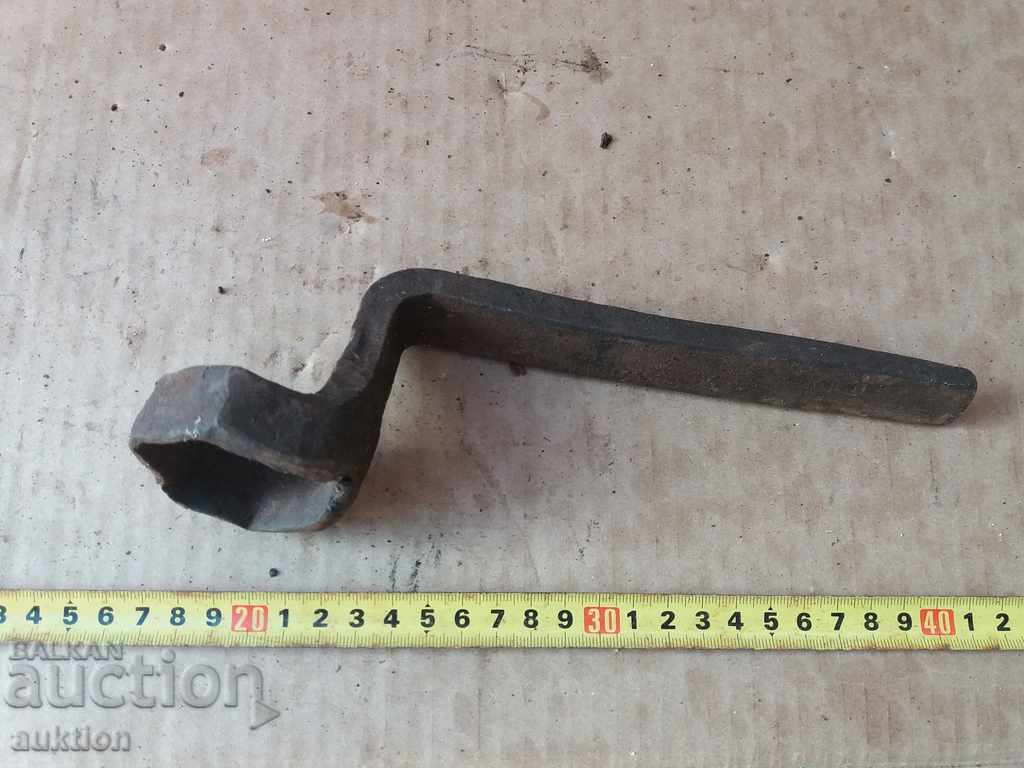 REVIVAL FORGED WRENCH OF TROLLEY, WAGON, TWO-WHEEL - 5 REVIVAL FORGED WRENCH OF TROLLEY, WAGON, TWO-WHEEL - 5