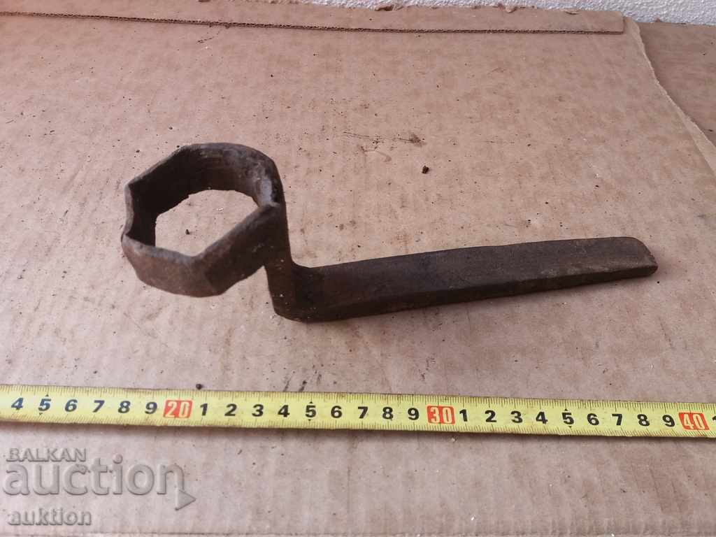 REVIVAL FORGED WRENCH OF TROLLEY, WAGON, TWO-WHEEL - 6 REVIVAL FORGED WRENCH OF TROLLEY, WAGON, TWO-WHEEL - 6