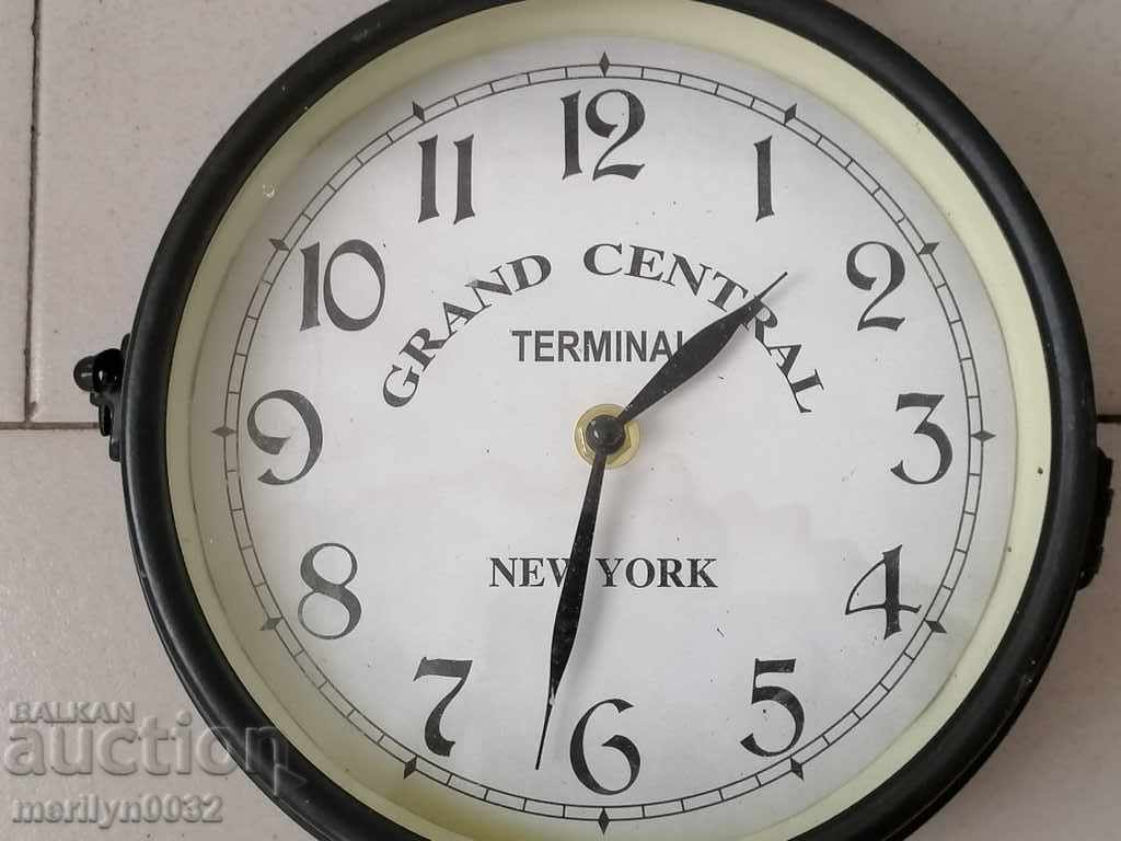 Licitație Ceas vechi de artă de perete Licitație Ceas vechi de artă de perete