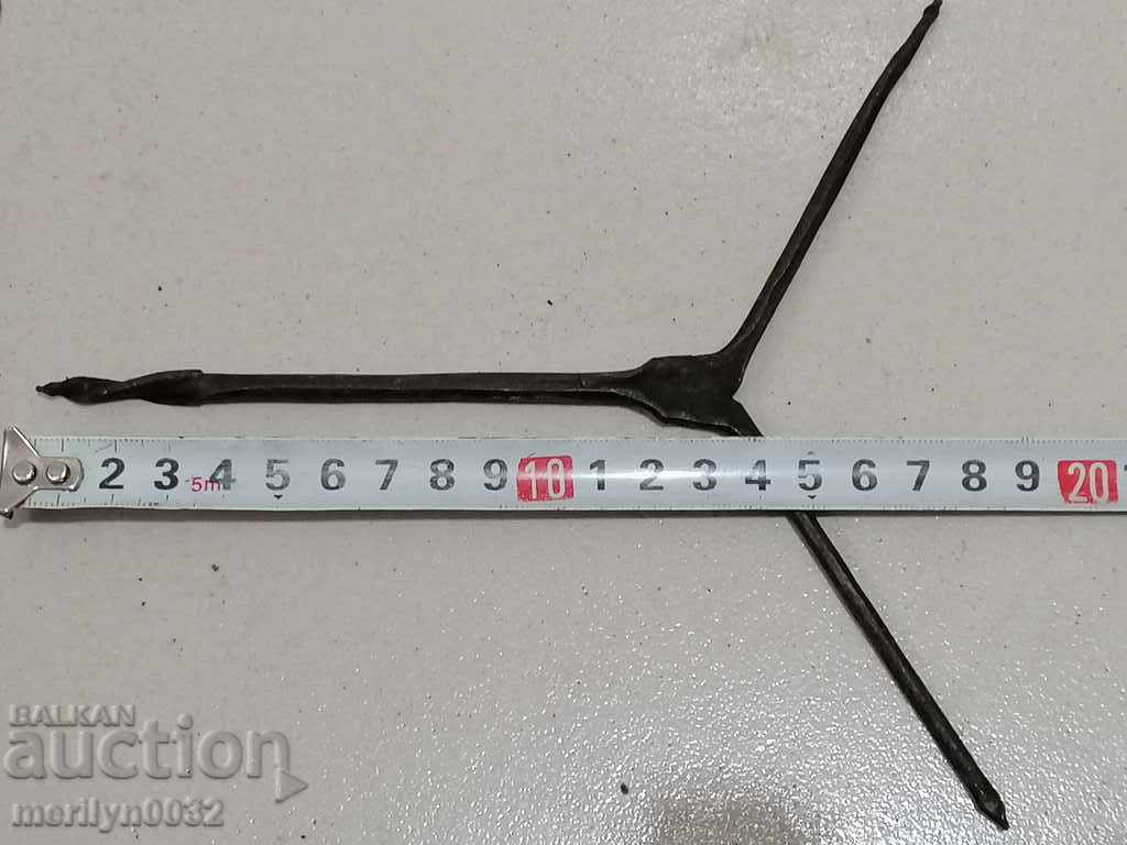 Delivery of Ancient crutch, burgundy, screwdriver, wrought iron Delivery of Ancient crutch, burgundy, screwdriver, wrought iron